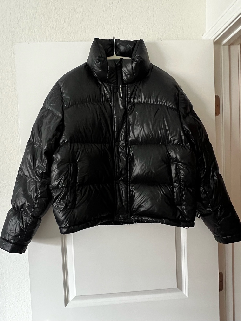 Aritzia Hi-Gloss Super Puff Black Jacket